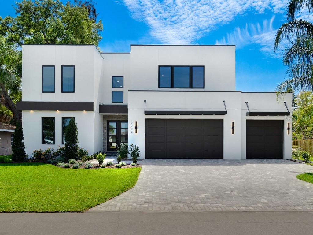 2208 Bougainvillea Street Sarasota FL 34239 A4619891 image1