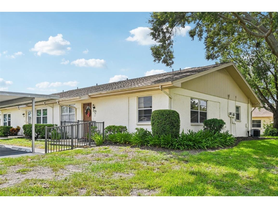 2208 Grenadier Drive Sun City Center FL 33573 TB8409434 image1