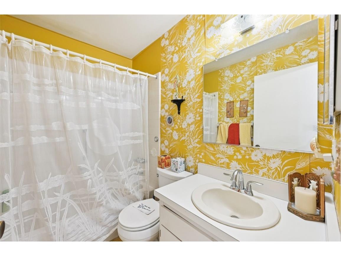 2208 Grenadier Drive Sun City Center FL 33573 TB8409434 image13