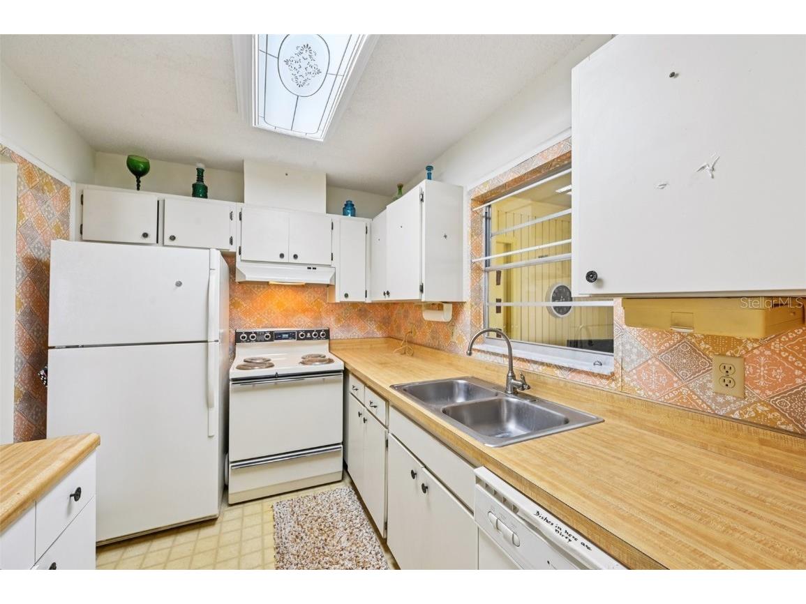 2208 Grenadier Drive Sun City Center FL 33573 TB8409434 image7