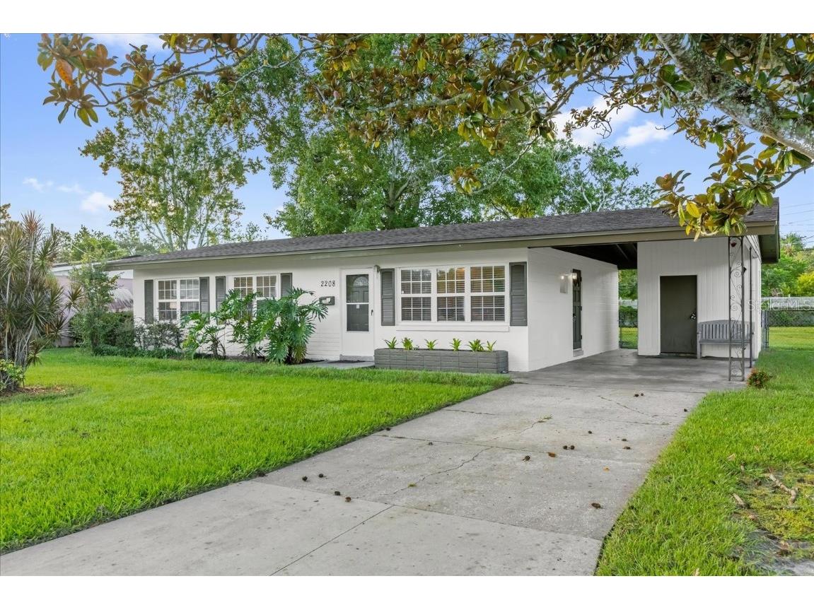 2208 Mosher Drive Orlando FL 32810 O6352017 image2