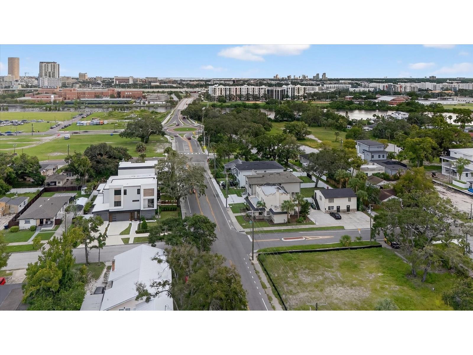 2208 N Boulevard Tampa FL 33602 TB8454268 image4