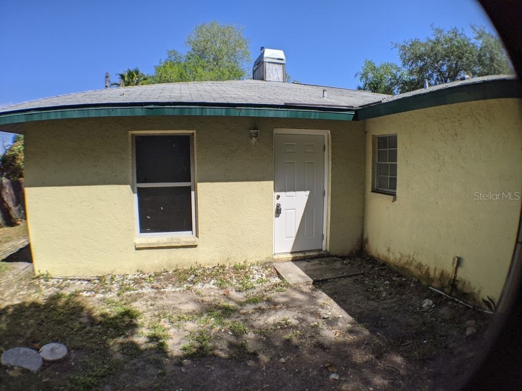 2208 N Lockwood Ridge Road #B Sarasota FL 34234 A4585416 image1