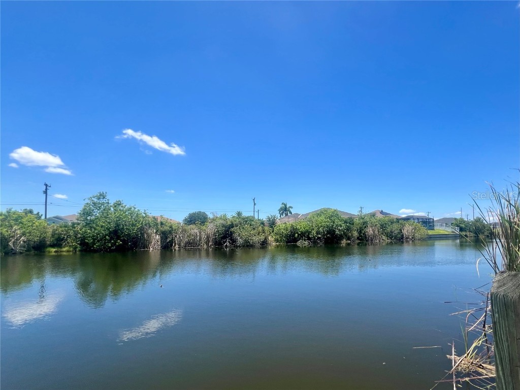 2208 NE 6th Avenue Cape Coral FL 33909 C7495114 image2