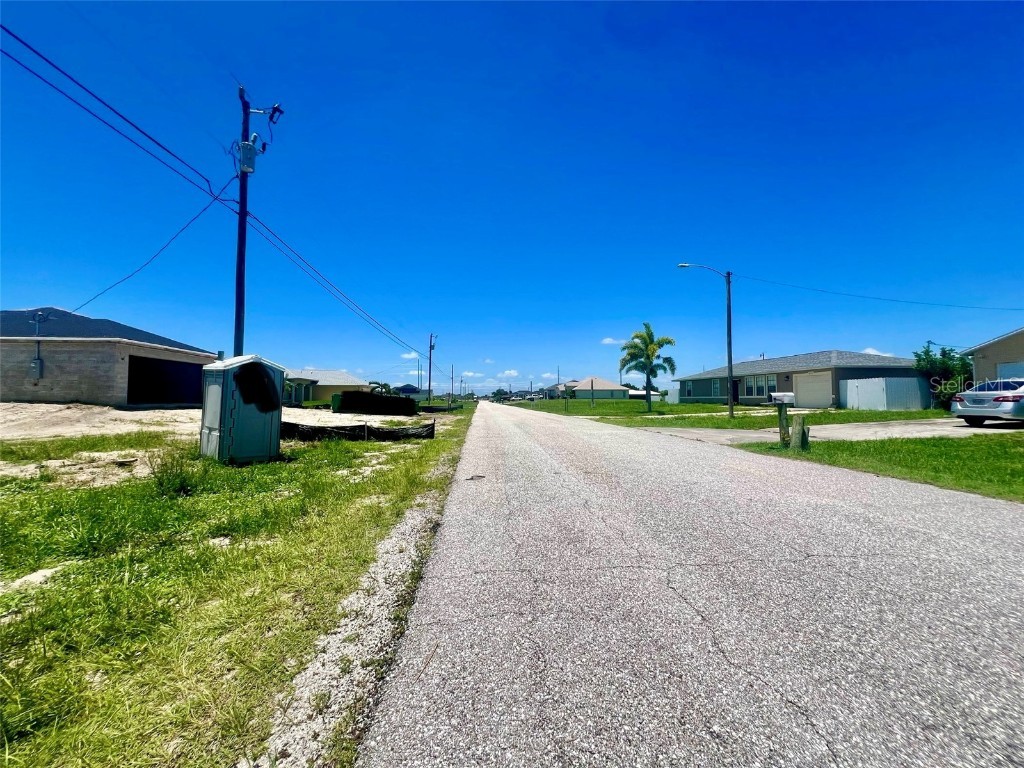 2208 NE 6th Avenue Cape Coral FL 33909 C7495114 image4