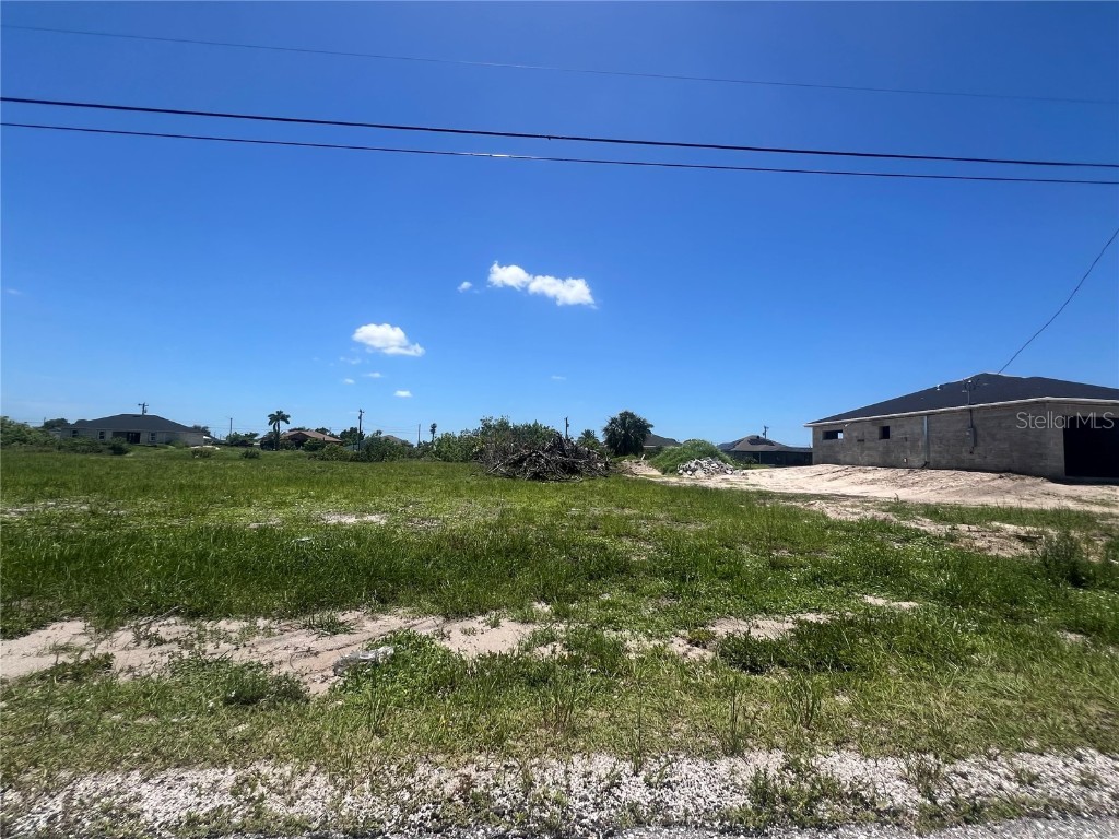 2208 NE 6th Avenue Cape Coral FL 33909 C7495114 image5