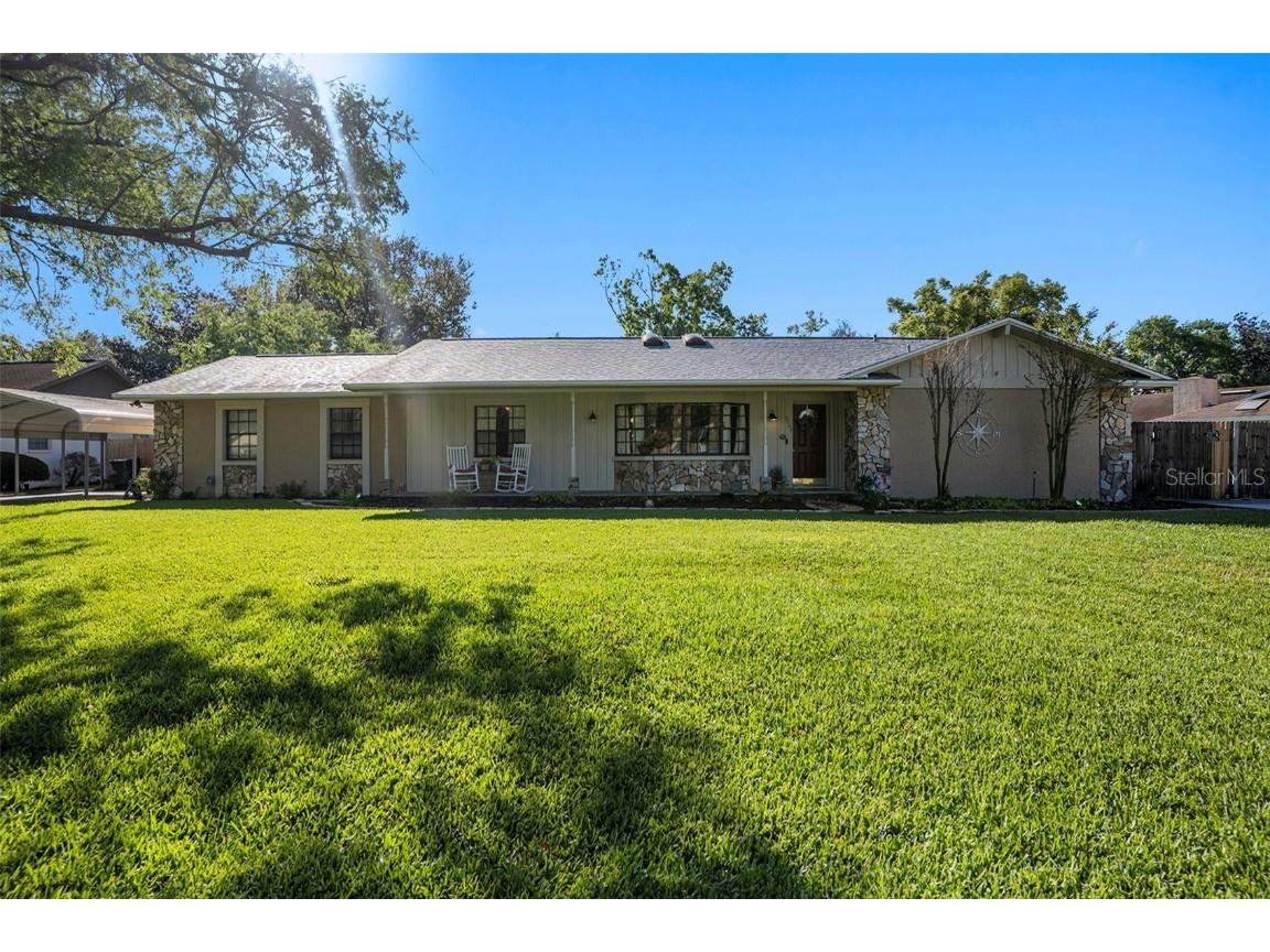 2208 Parkwood Drive Valrico FL 33594 TB8362646 image1