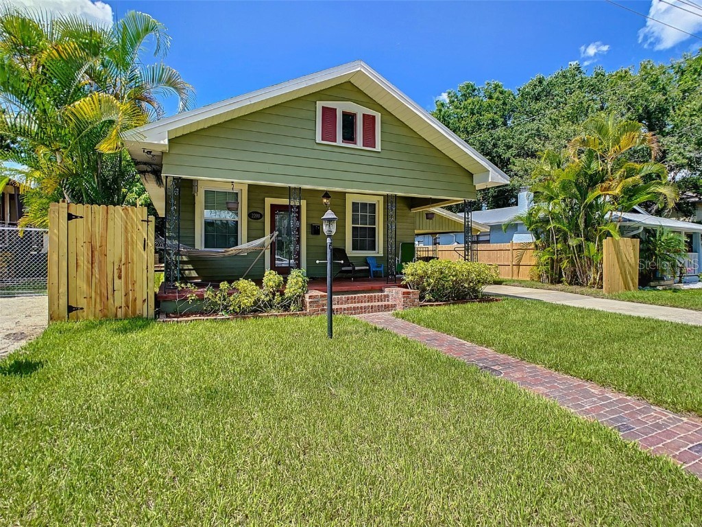 2208 Saxon Street Tampa FL 33605 T3445563 image1