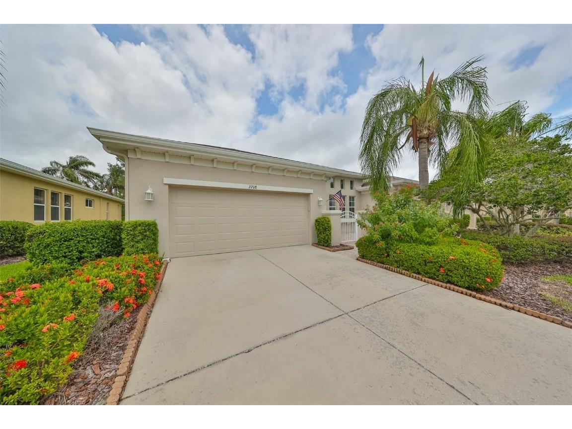 2208 Sifield Greens Way #17 Sun City Center FL 33573 T3533676 image1