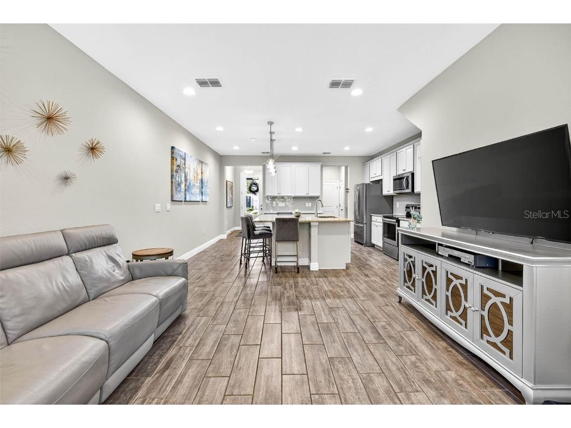 2208 Sunset Wind Loop Oldsmar FL 34677 TB8441891 image17