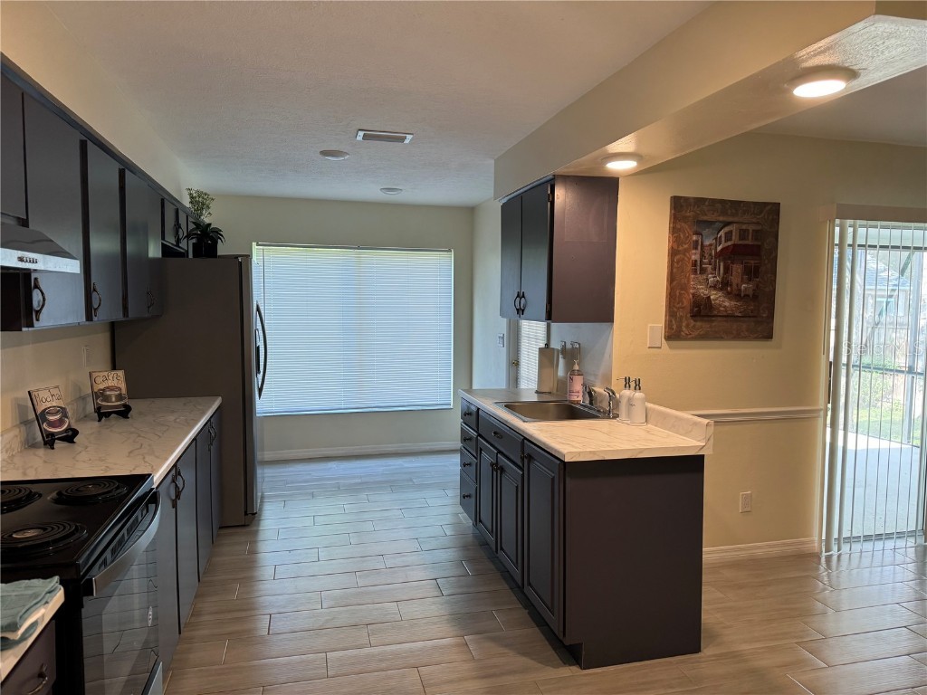 2208 Valleybrook Ave Valrico FL 33594 TB8449131 image14