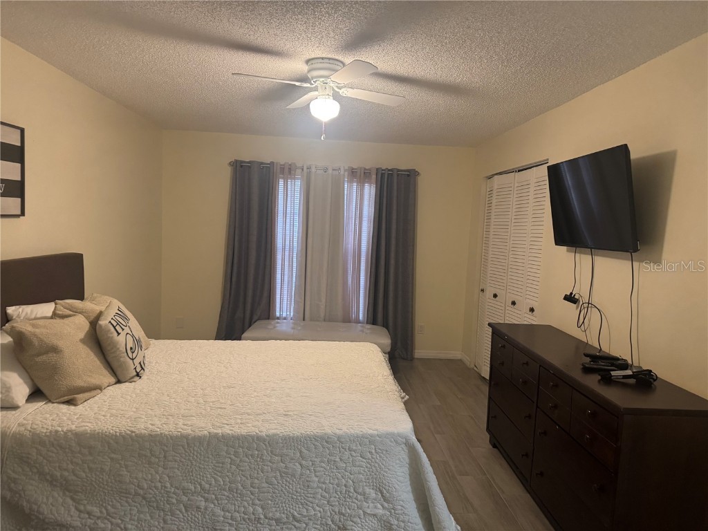 2208 Valleybrook Ave Valrico FL 33594 TB8449131 image5