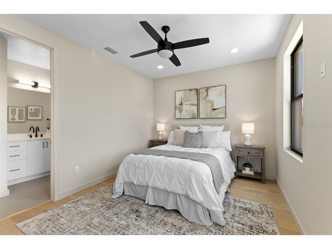 2209 16th Street N Saint Petersburg FL 33704 TB8421434 image13