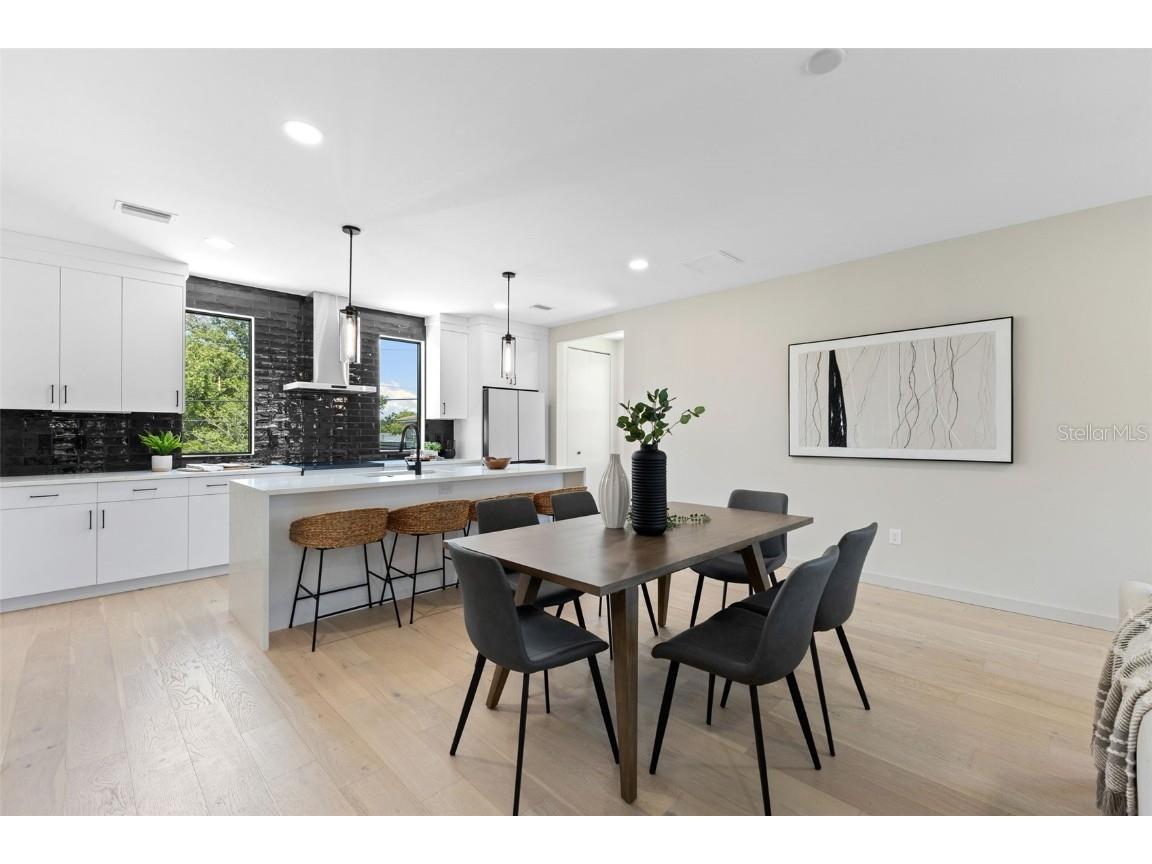 2209 16th Street N Saint Petersburg FL 33704 TB8421434 image5