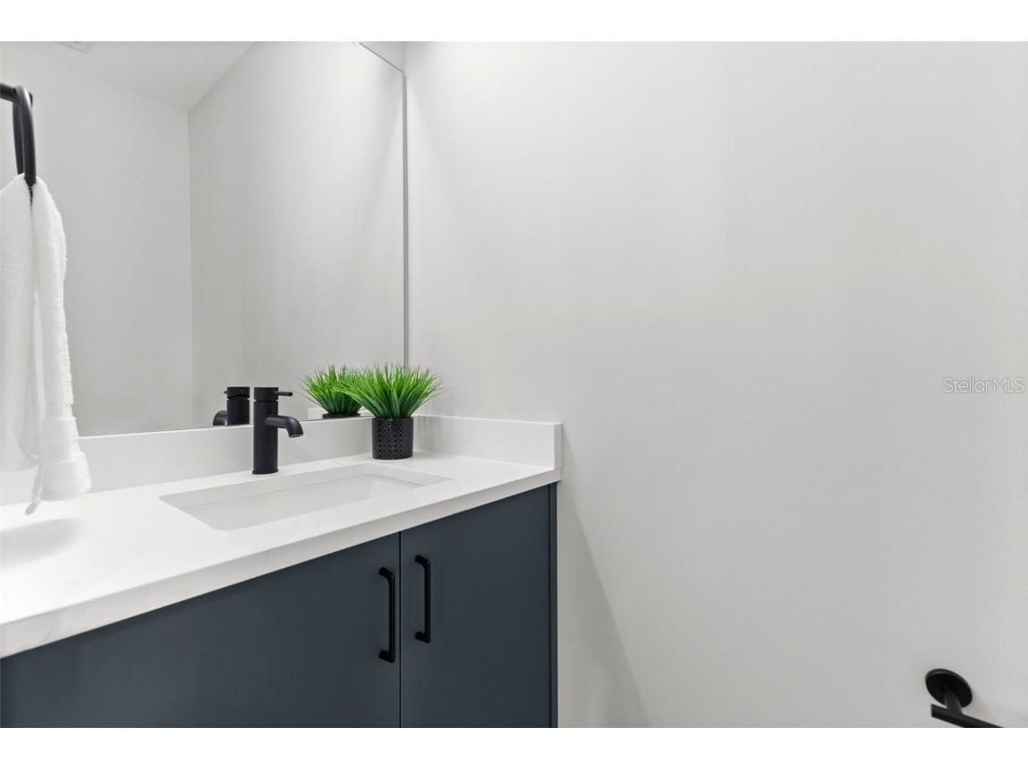 2209 16th Street N Saint Petersburg FL 33704 TB8421434 image9