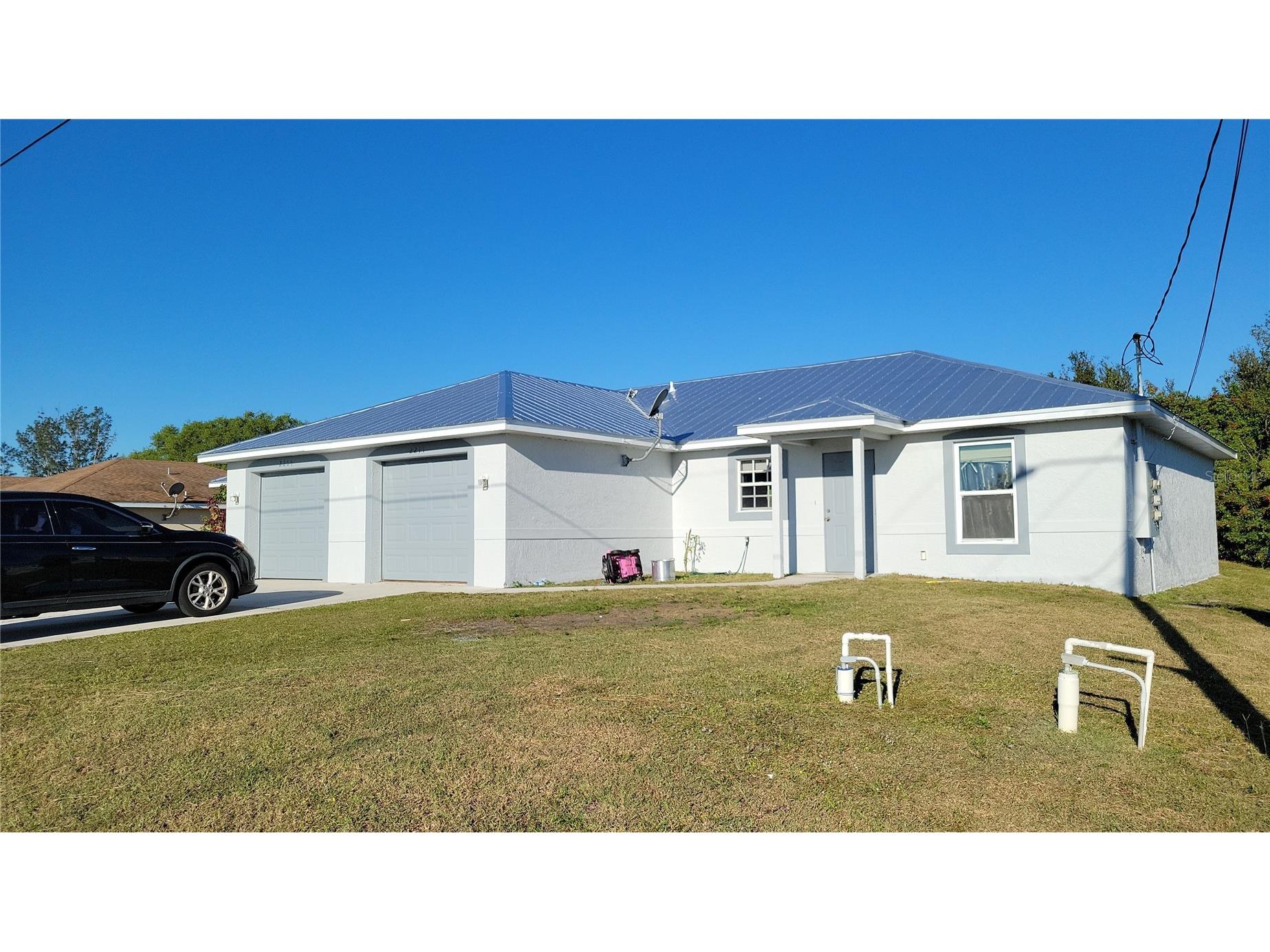 2209/2211 Daniel Avenue N Lehigh Acres FL 33971 O6405181 image1