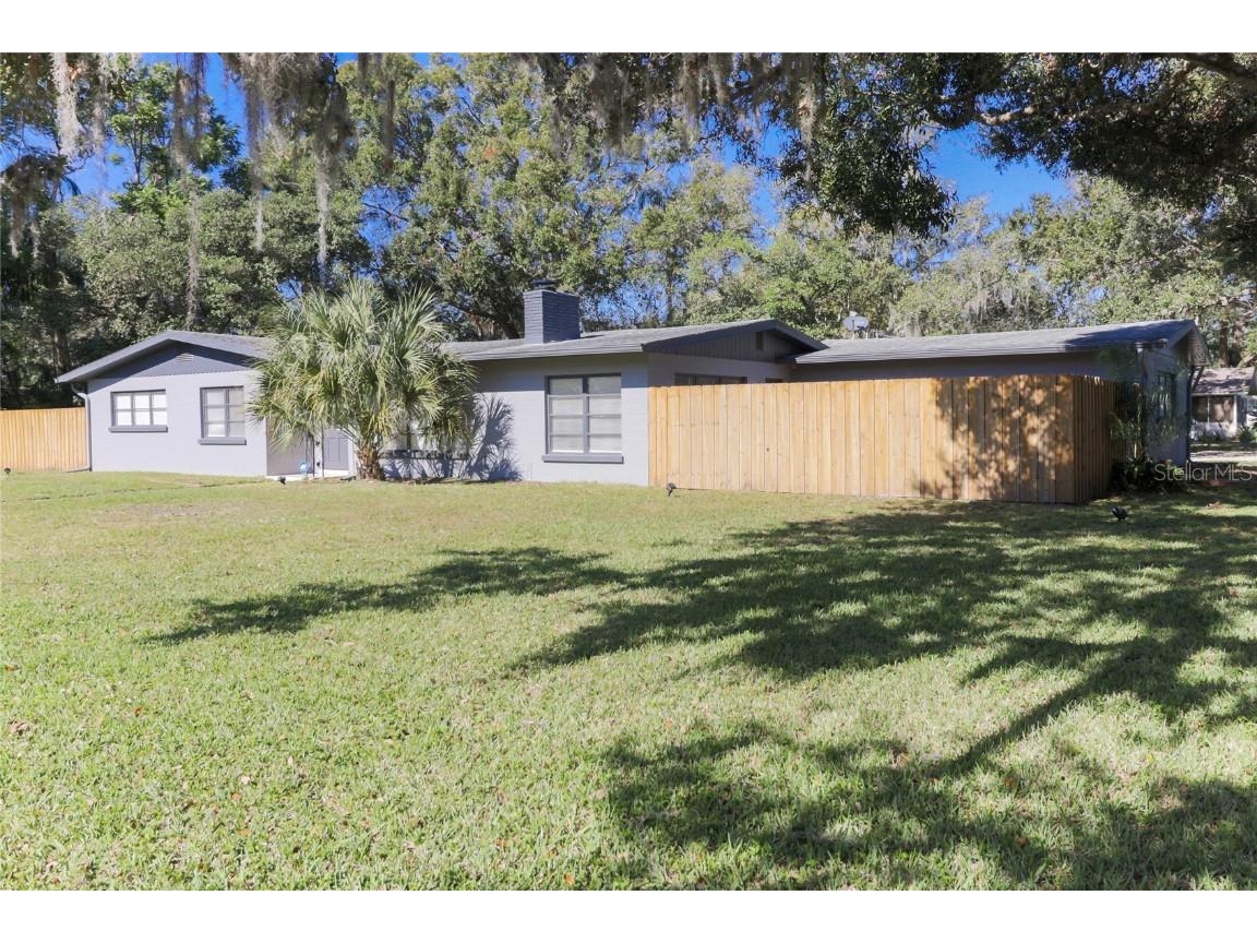 2209 2nd Avenue E Bradenton FL 34208 U8201696 image1