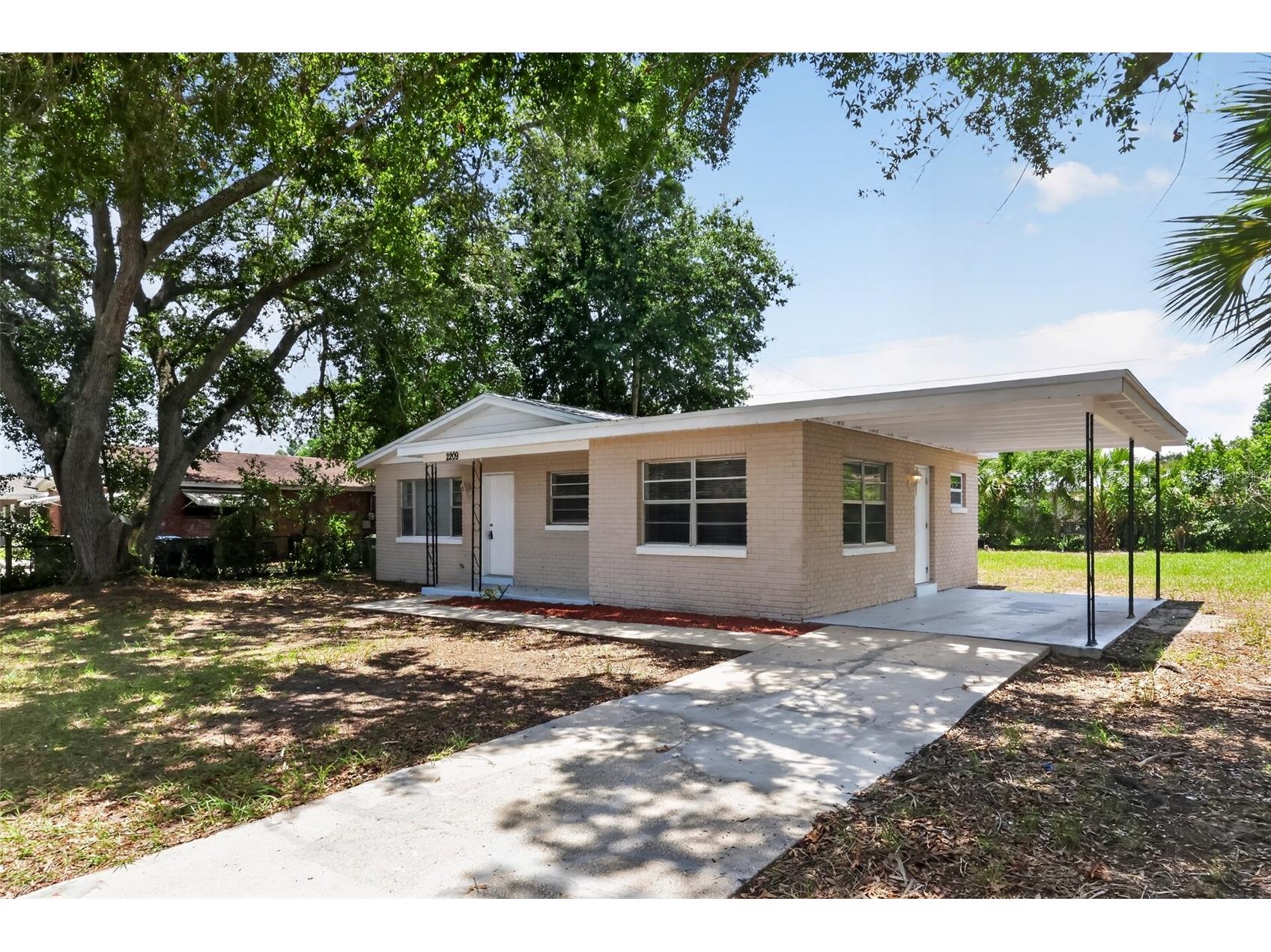 2209 9th Court NE Winter Haven FL 33881 TB8521313 image1