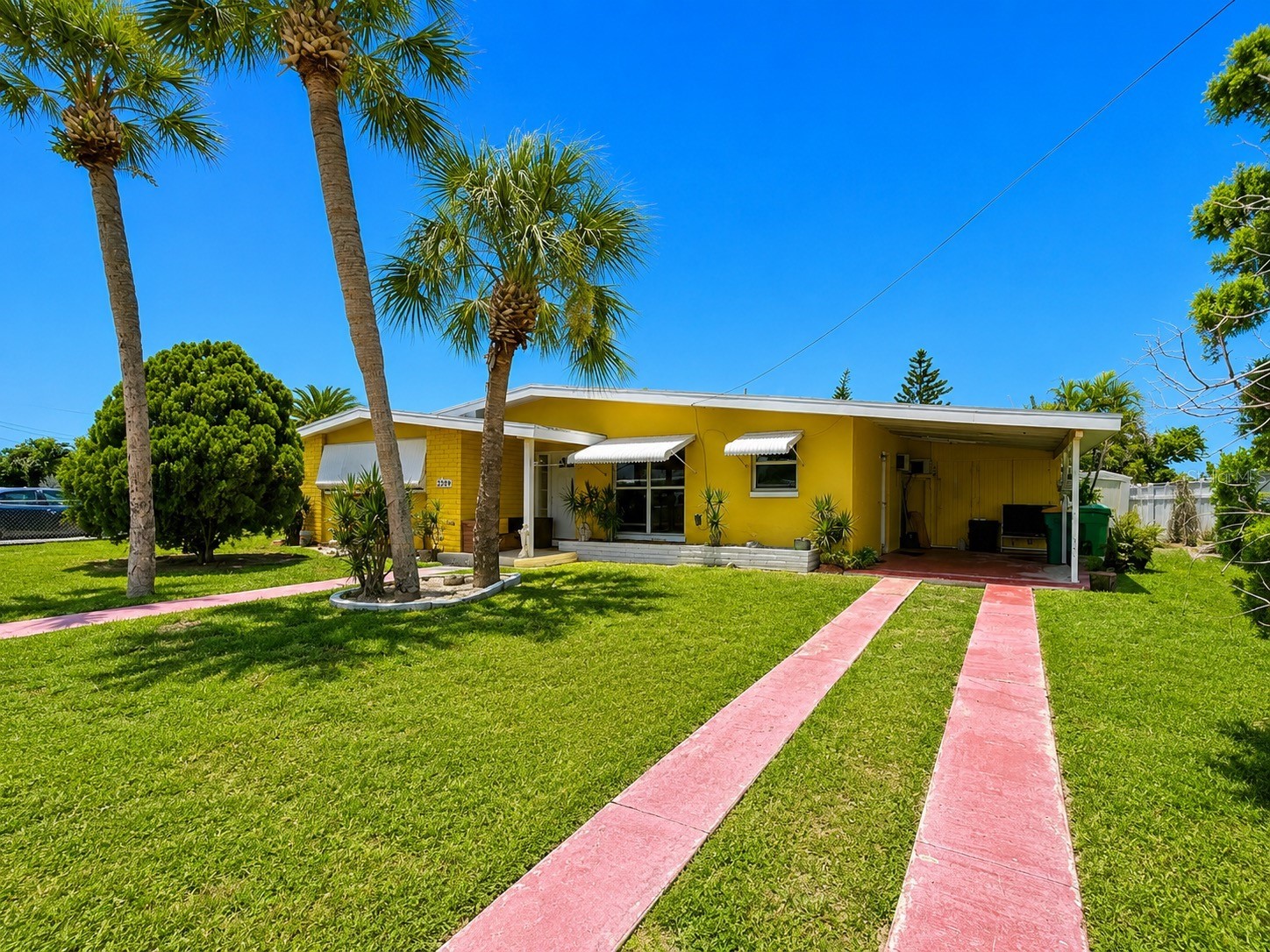 2209 Aaron Street Port Charlotte FL 33952 - LAKE SUNSHINE C7528476 image1