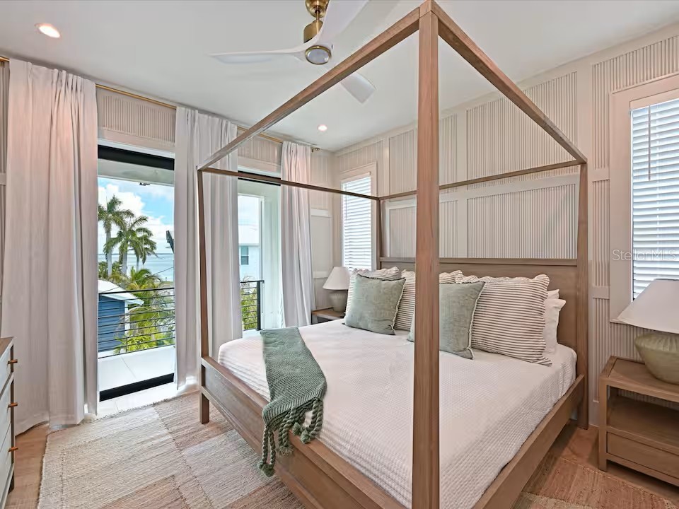 2209 Avenue B Bradenton Beach FL 34217 A4692132 image14