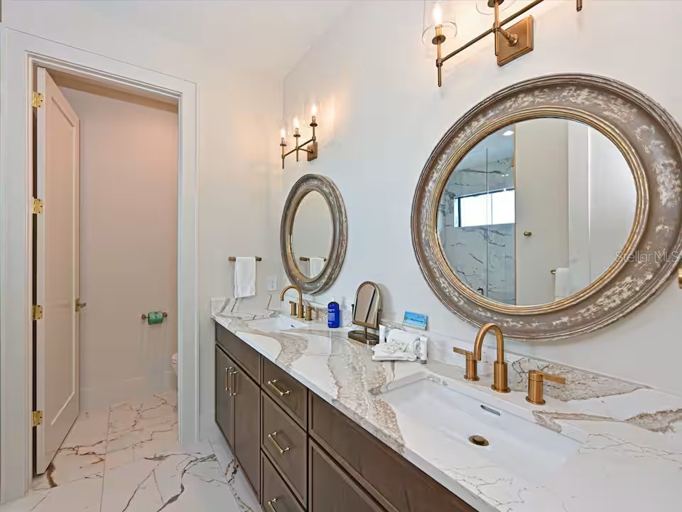 2209 Avenue B Bradenton Beach FL 34217 A4692132 image16