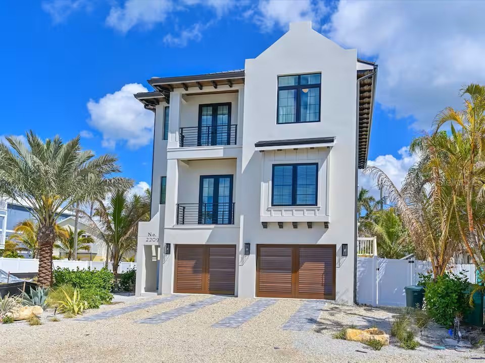 2209 Avenue B Bradenton Beach FL 34217 A4692132 image2