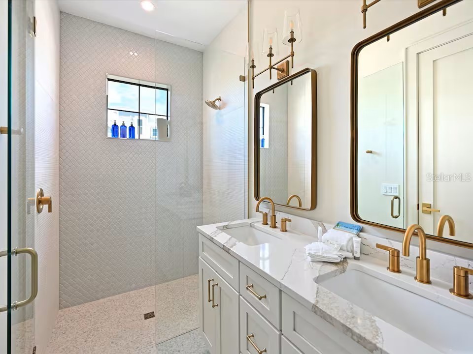 2209 Avenue B Bradenton Beach FL 34217 A4692132 image22