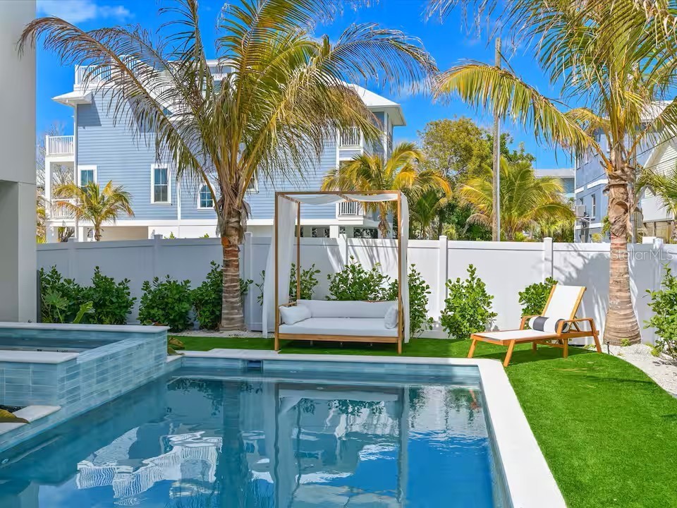 2209 Avenue B Bradenton Beach FL 34217 A4692132 image35