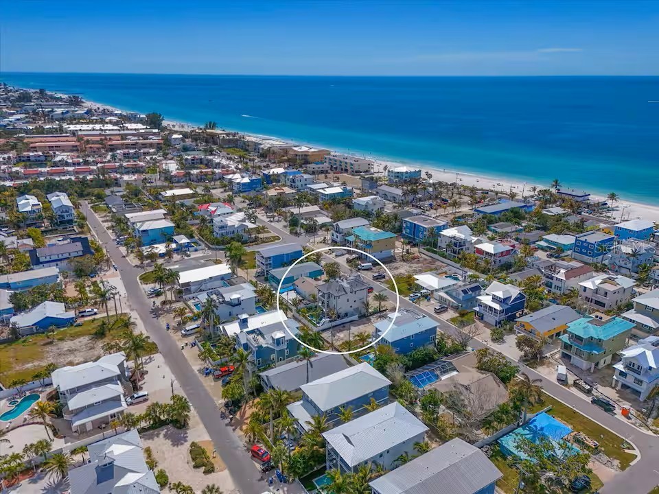 2209 Avenue B Bradenton Beach FL 34217 A4692132 image43