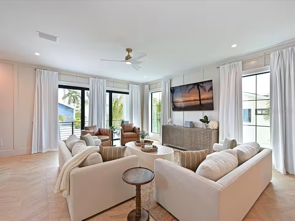 2209 Avenue B Bradenton Beach FL 34217 A4692132 image5
