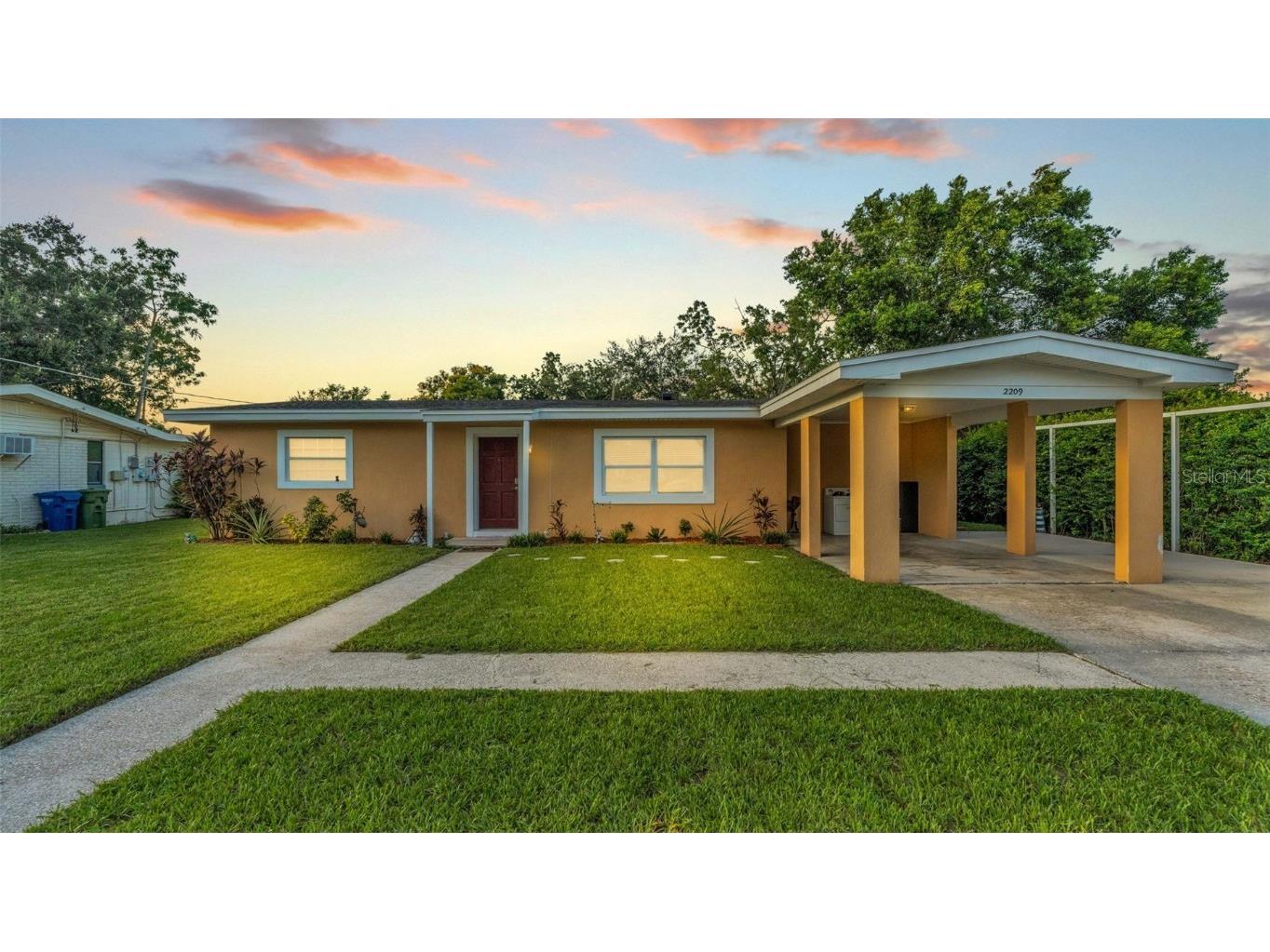 2209 Avenue B SW Winter Haven FL 33880 P4931421 image1