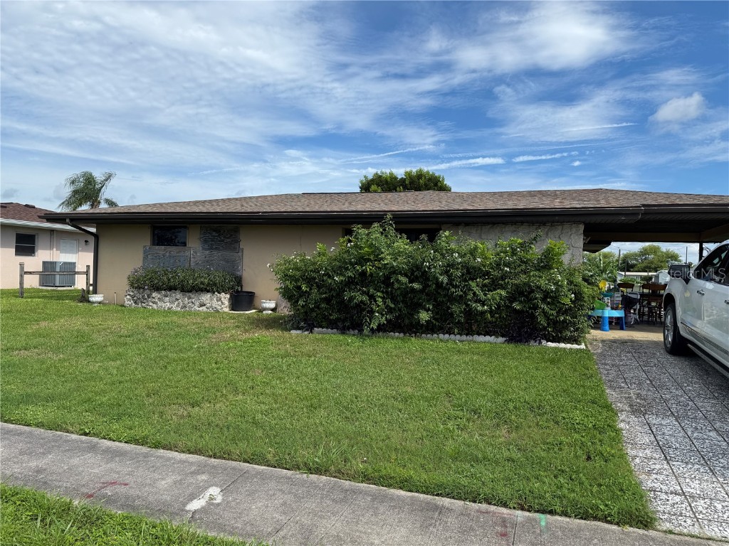 2209 Easy Street Port Charlotte FL 33952 C7514718 image1