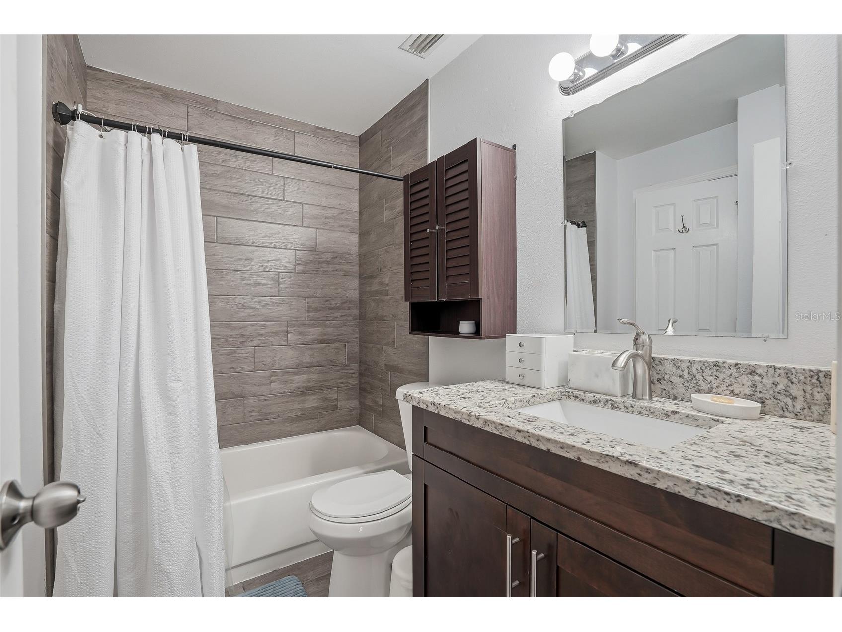 2209 Fletchers Point Circle Tampa FL 33613 TB8518954 image24