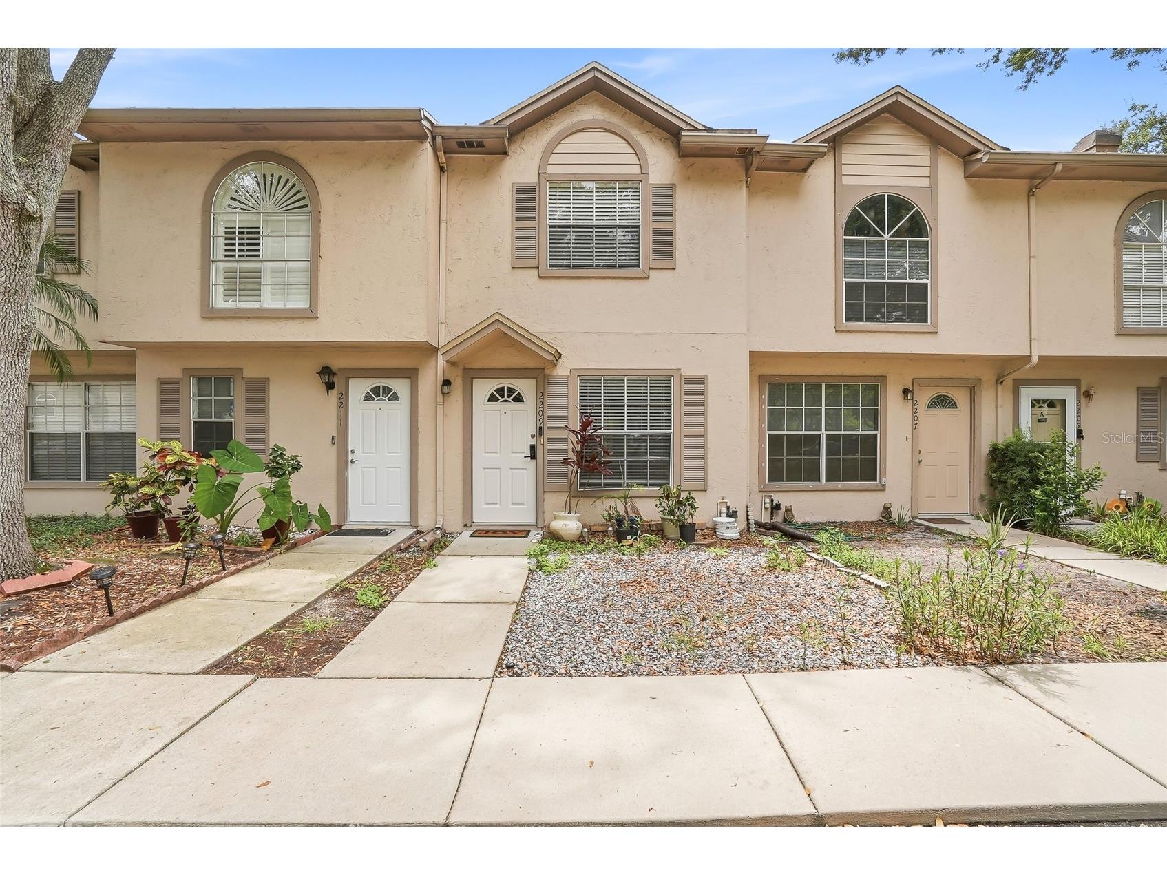 2209 Fletchers Point Circle Tampa FL 33613 TB8518954 image3