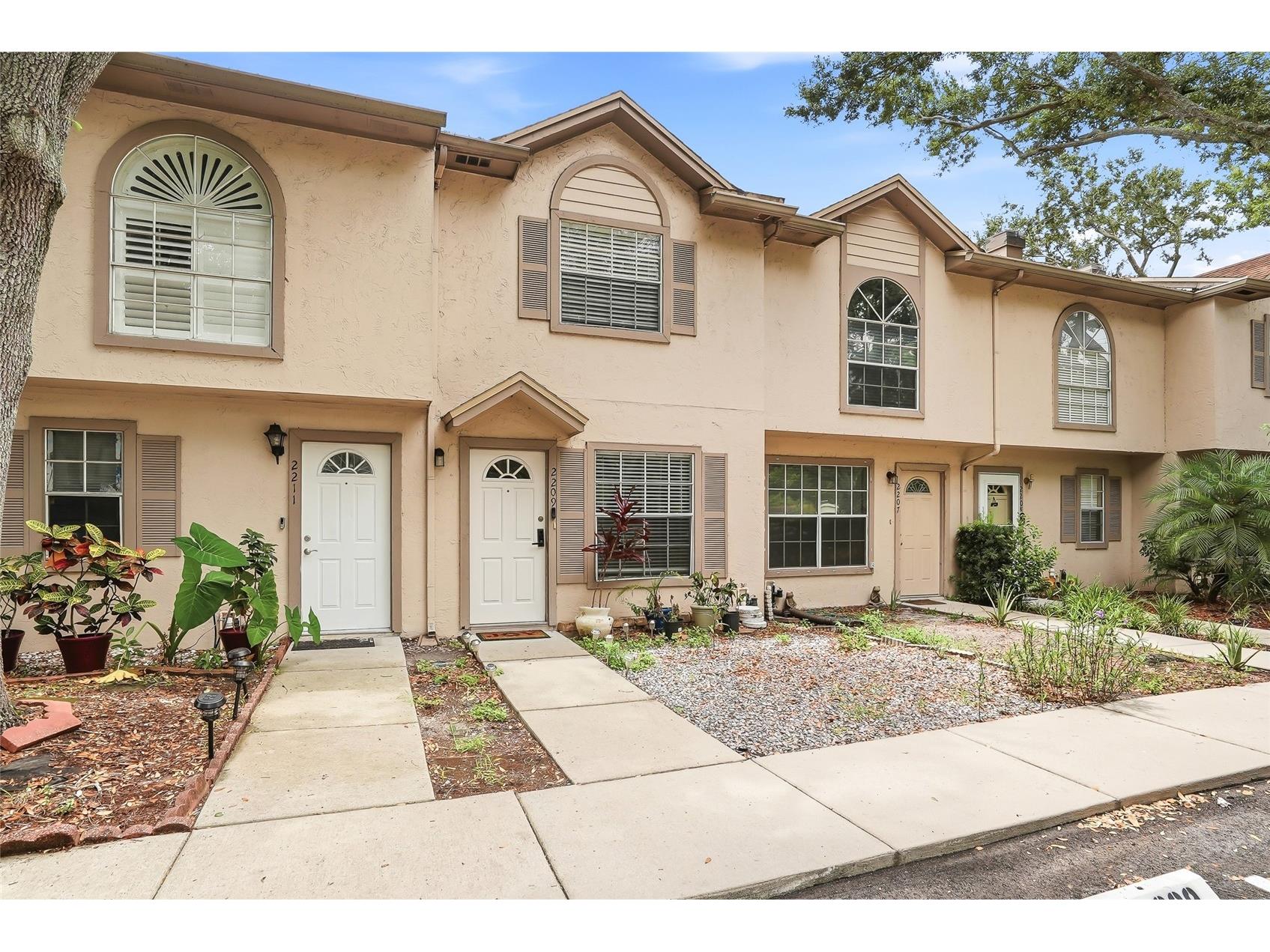 2209 Fletchers Point Circle Tampa FL 33613 TB8518954 image5