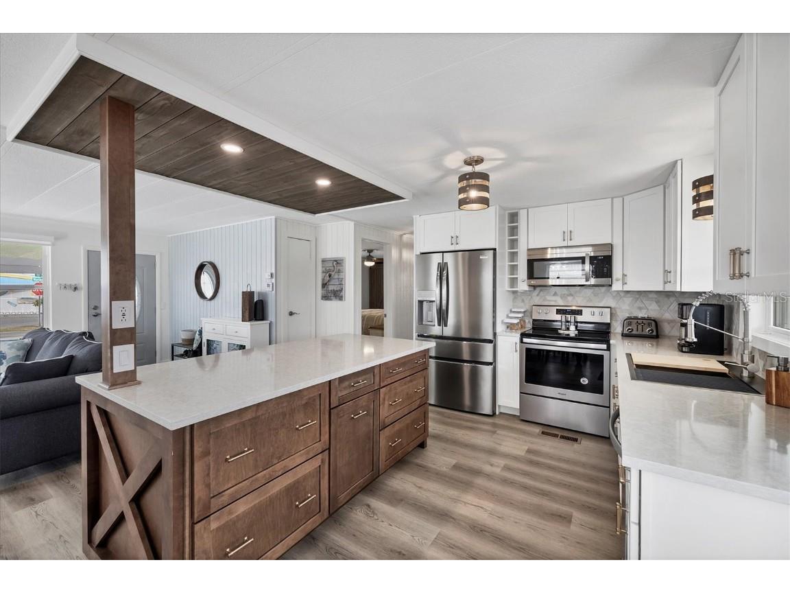 2209 Iowa Avenue Bradenton FL 34207 - SARASOTA BAY A4668040 image14