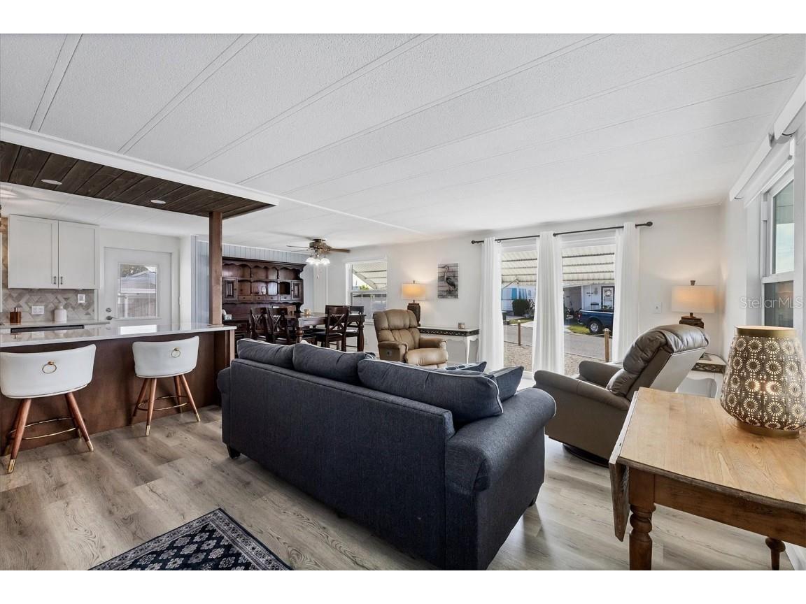 2209 Iowa Avenue Bradenton FL 34207 - SARASOTA BAY A4668040 image6