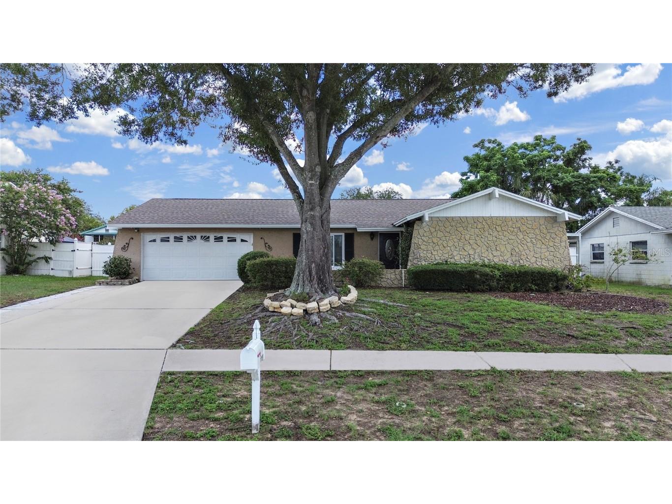 2209 Kingswood Lane Brandon FL 33511 TB8396689 image1