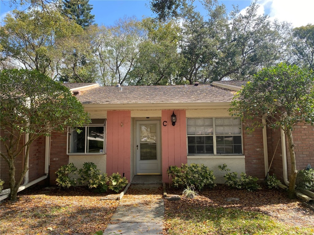 2209 Lark Circle E #C Palm Harbor FL 34684 U8152596 image1