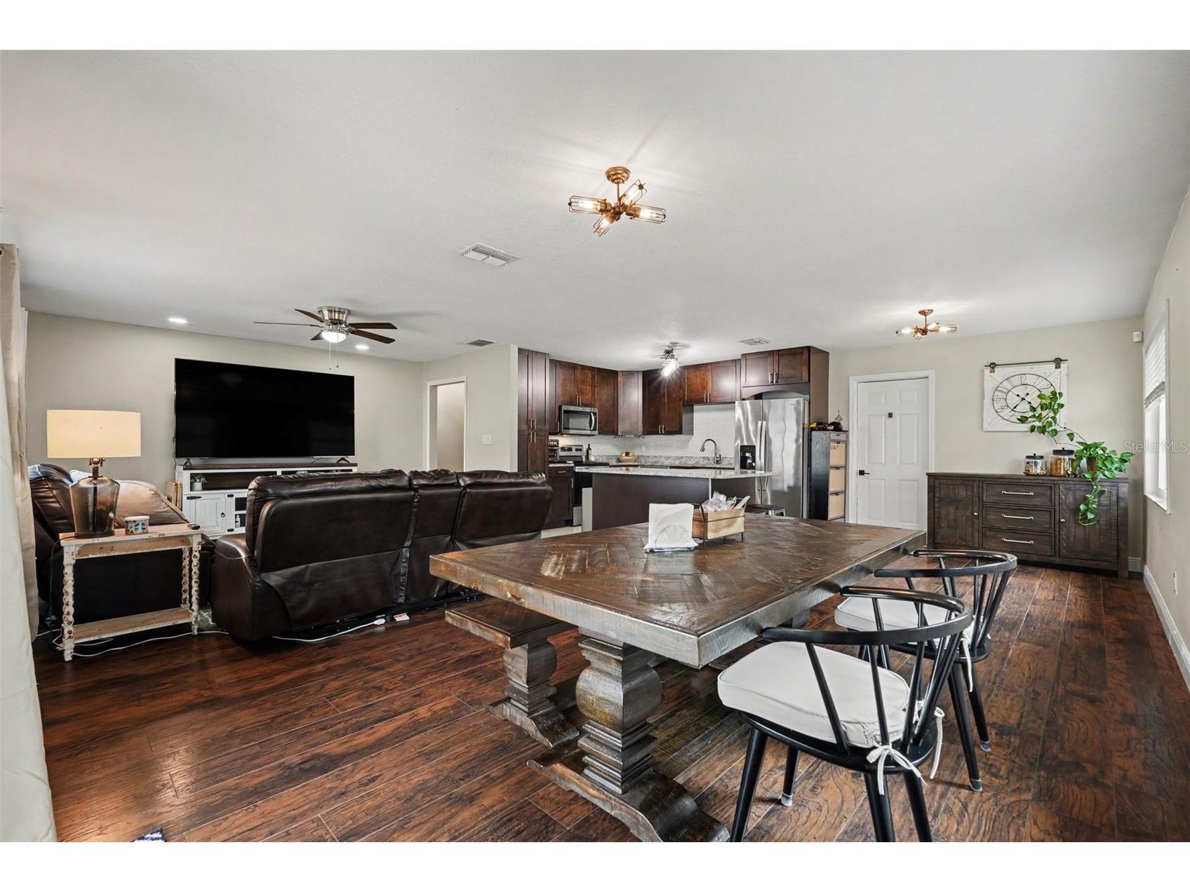 2209 Sherbrook Drive Valrico FL 33594 TB8505806 image10