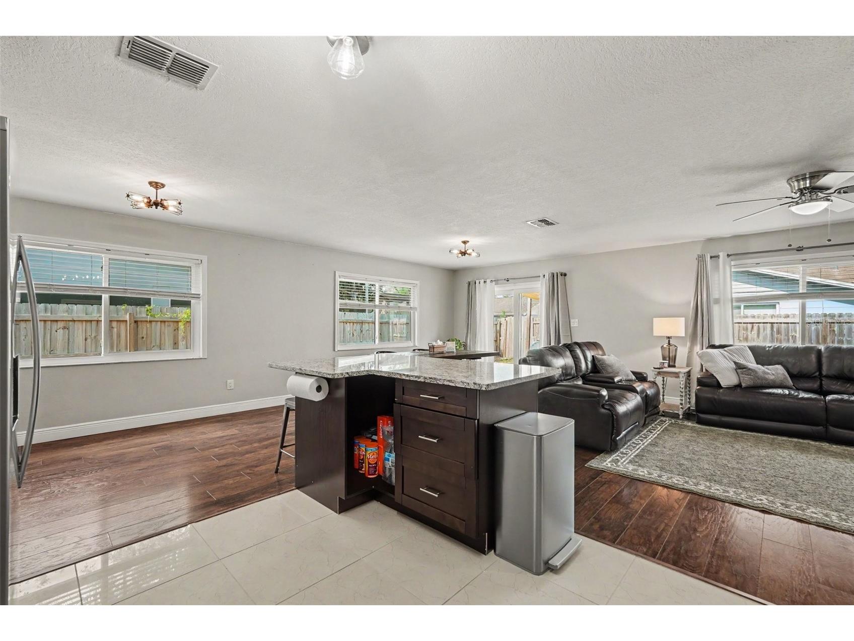 2209 Sherbrook Drive Valrico FL 33594 TB8505806 image16