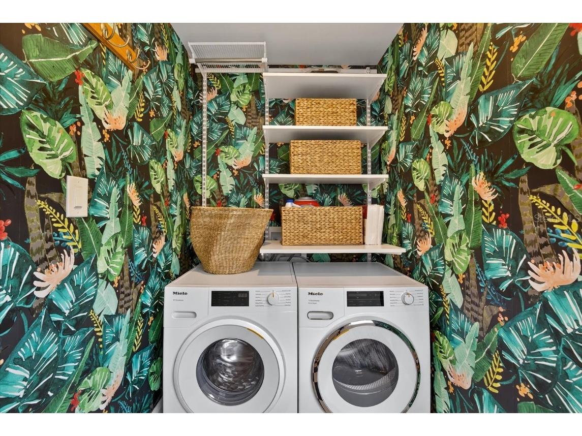 221 13th Avenue NE Saint Petersburg FL 33701 TB8411132 image17