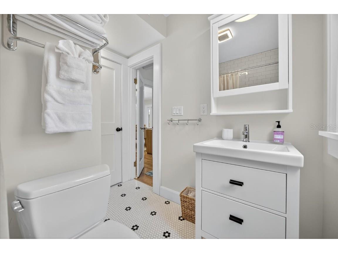 221 13th Avenue NE Saint Petersburg FL 33701 TB8411132 image21