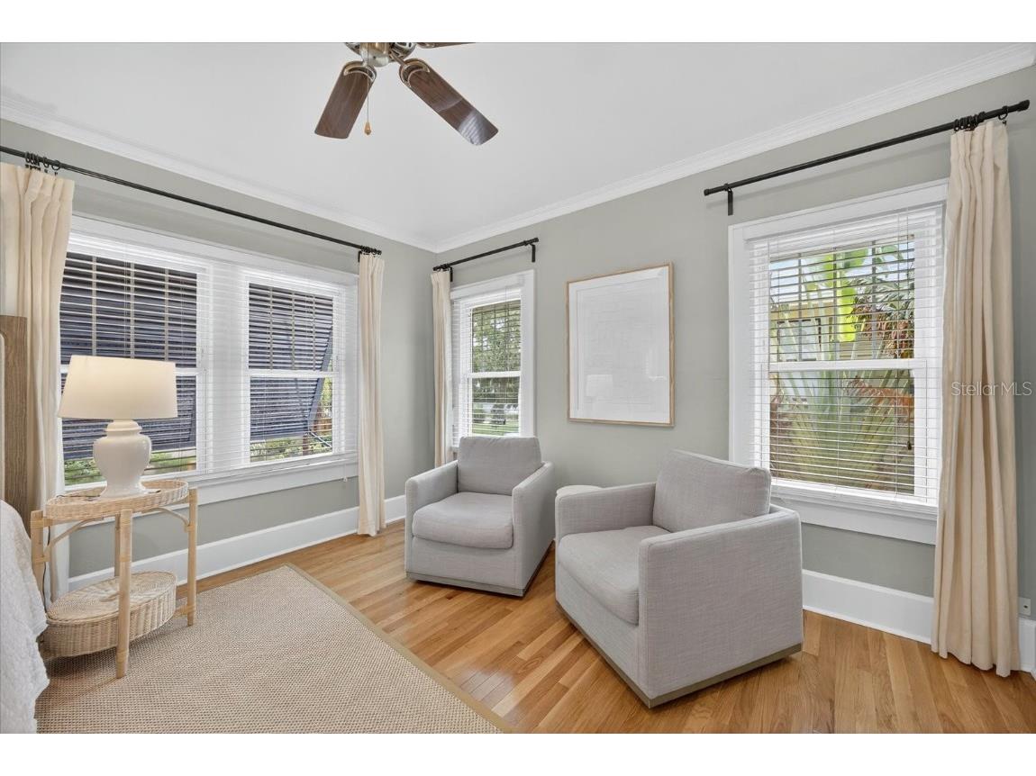 221 13th Avenue NE Saint Petersburg FL 33701 TB8411132 image25