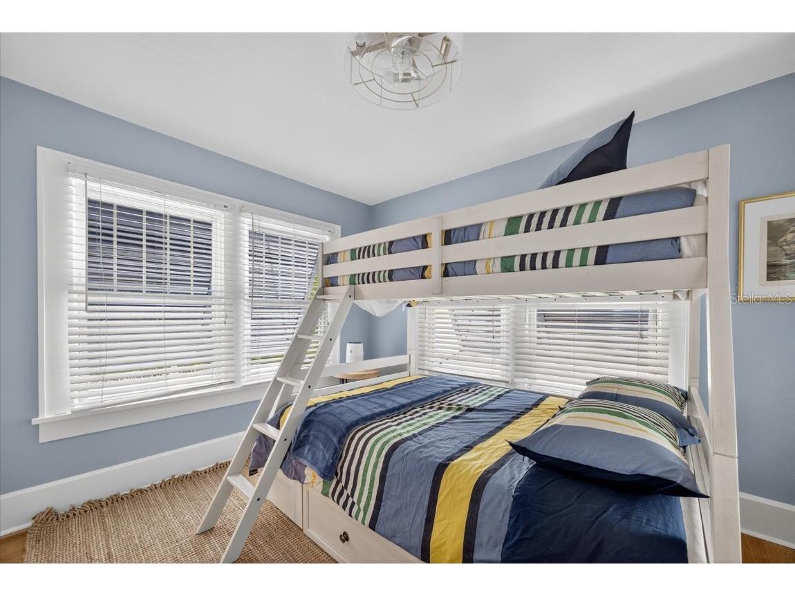 221 13th Avenue NE Saint Petersburg FL 33701 TB8411132 image31