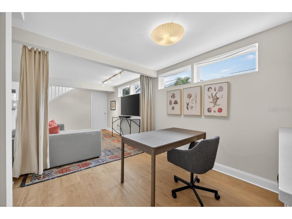 221 13th Avenue NE Saint Petersburg FL 33701 TB8411132 image32