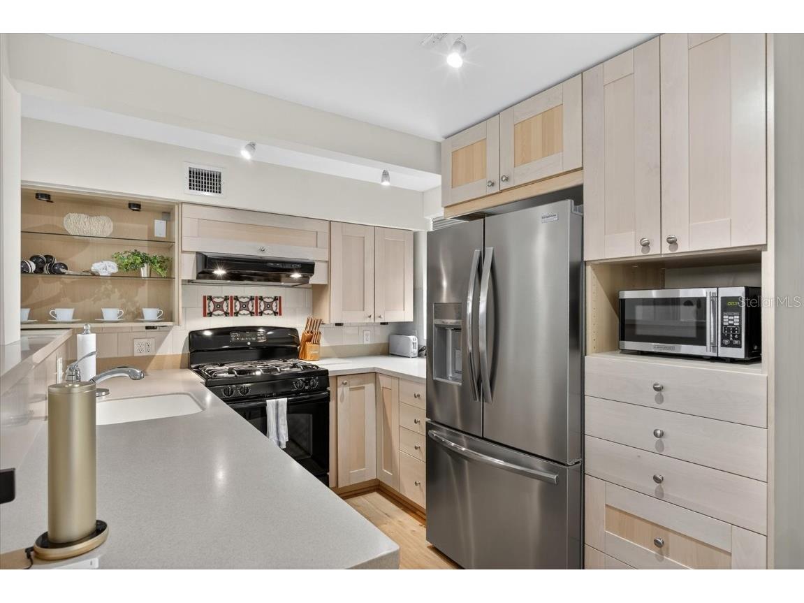 221 13th Avenue NE Saint Petersburg FL 33701 TB8411132 image36