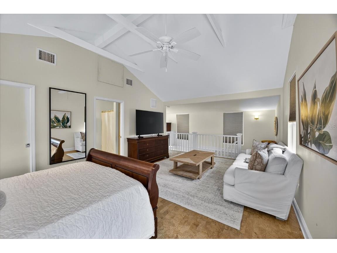 221 13th Avenue NE Saint Petersburg FL 33701 TB8411132 image39