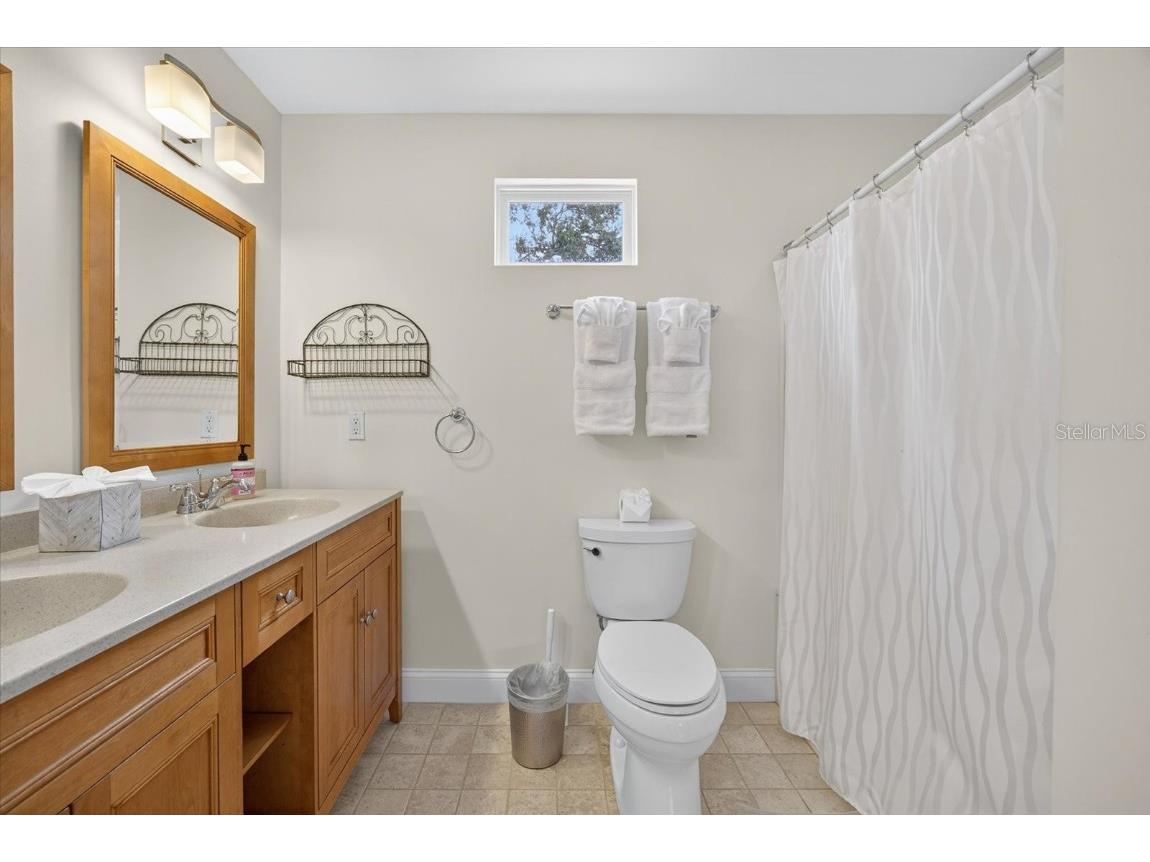 221 13th Avenue NE Saint Petersburg FL 33701 TB8411132 image40