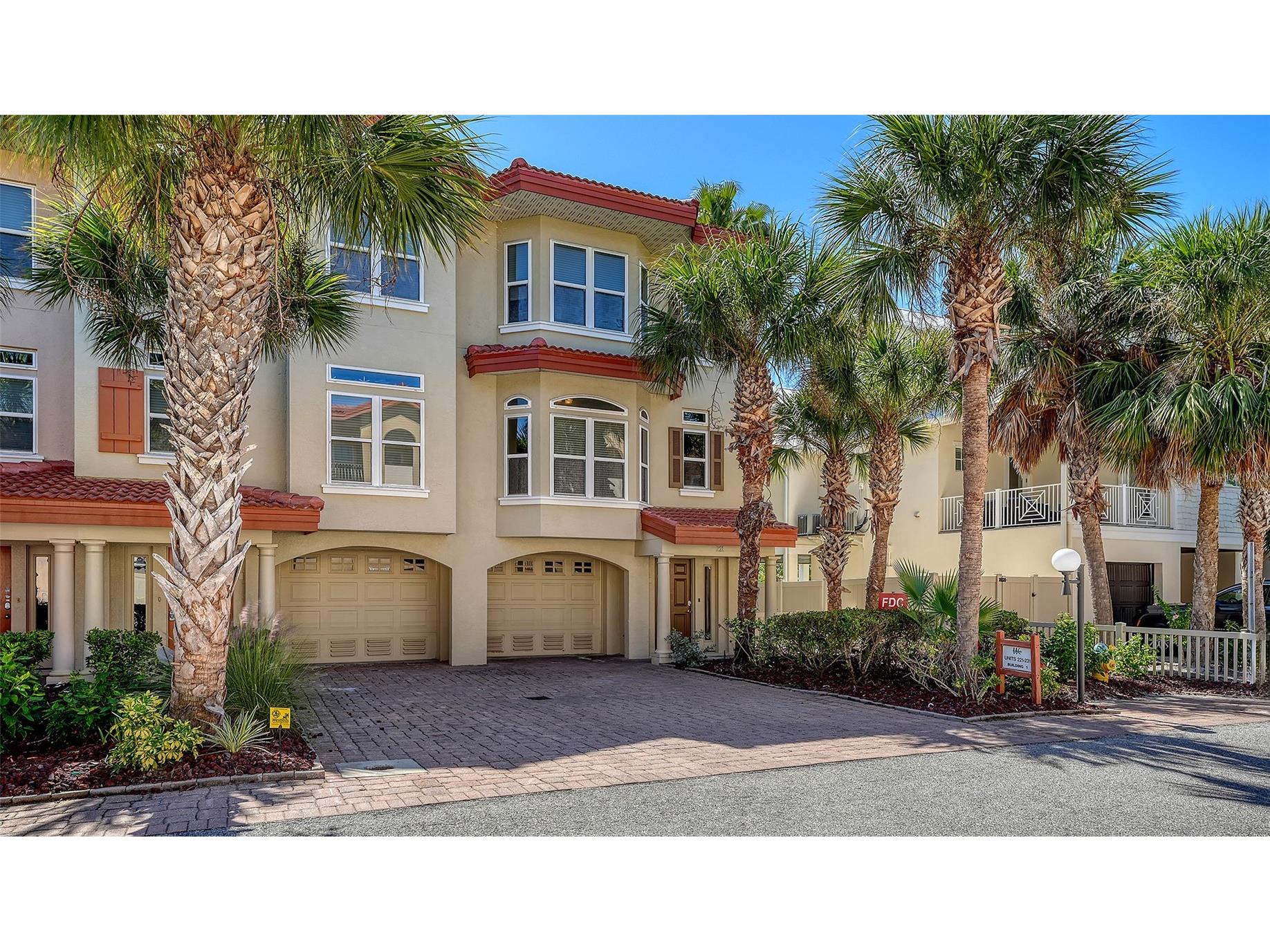 221 17th Street N Bradenton Beach FL 34217 A4669957 image1